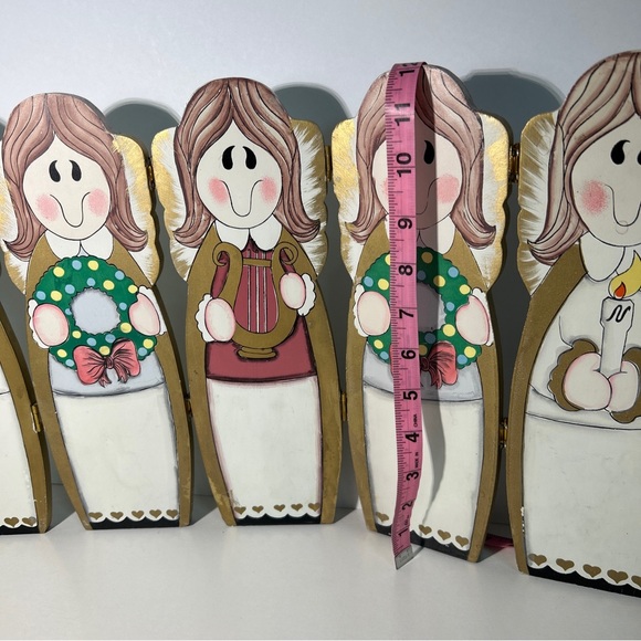 Wooden Painted Christmas Foldable Angels Screen 1995 ABC Distributing, Inc. Vtg - Picture 5 of 10